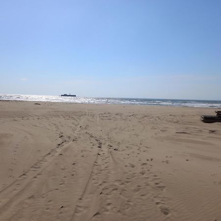 Helios 32, T2 Climatise, Parking, 500M Plage Agde Kültér fotó