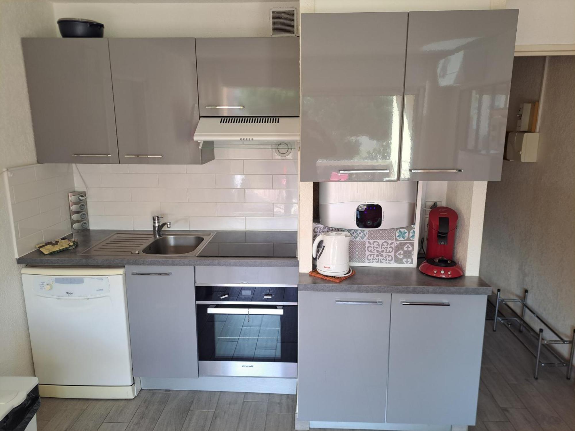 Helios 32, T2 Climatise, Parking, 500M Plage Agde Kültér fotó