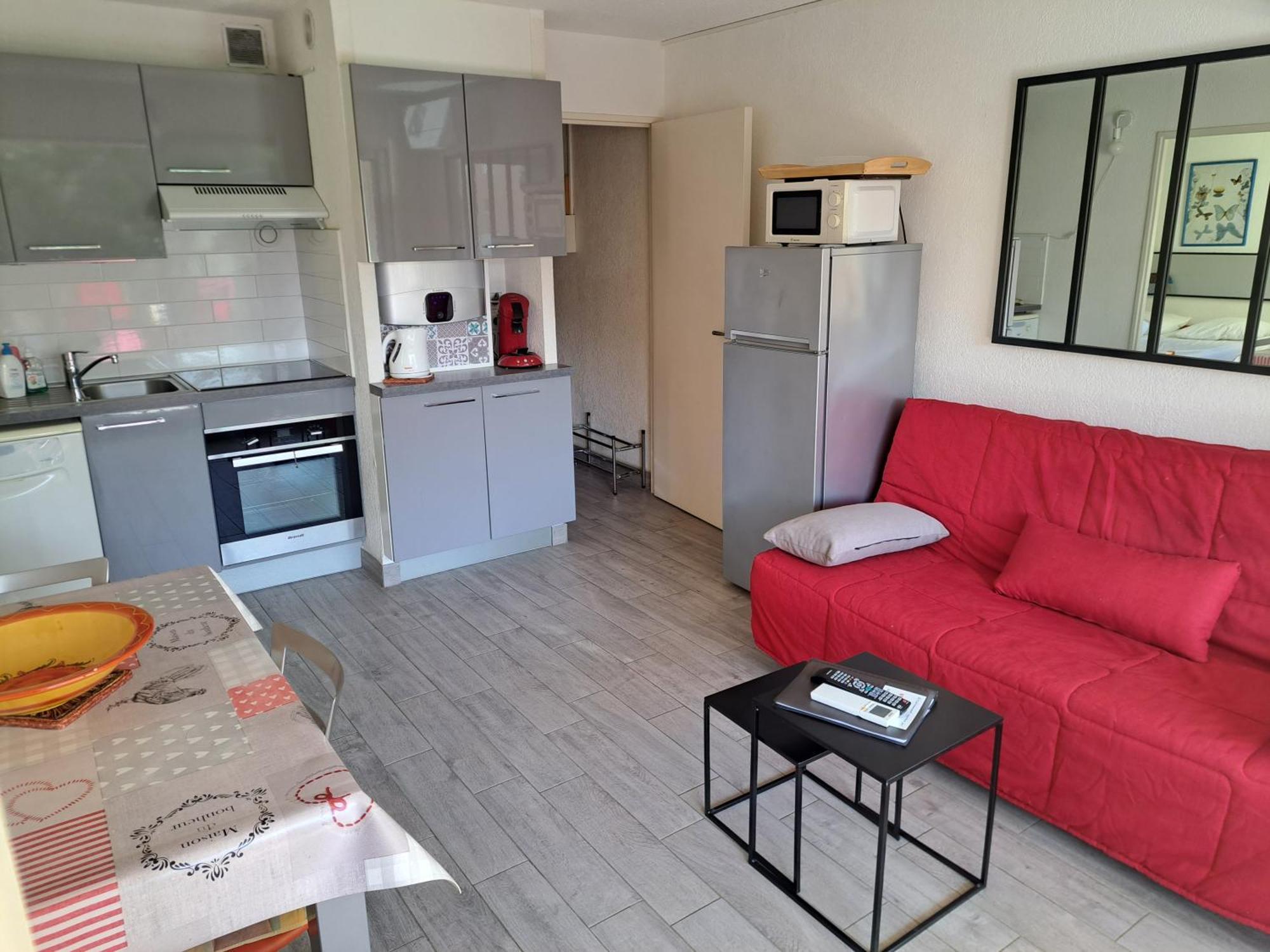 Helios 32, T2 Climatise, Parking, 500M Plage Agde Kültér fotó